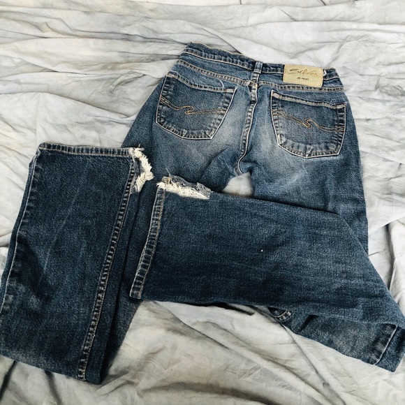 Silver- Jeans pre-ripped bottom cuff - Picture 2 of 8